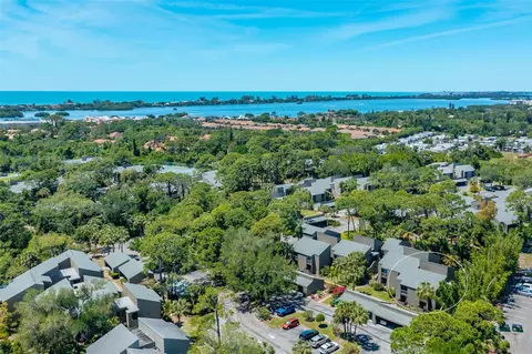 120 Woodland Pl #120, Osprey, FL 34229