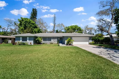 1849 Sandalwood Dr, Sarasota, FL 34231