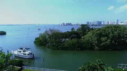 1521 Bay Point Dr, Sarasota, FL 34236