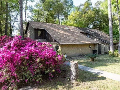 6921 SW 45th Ave, Gainesville, FL 32608