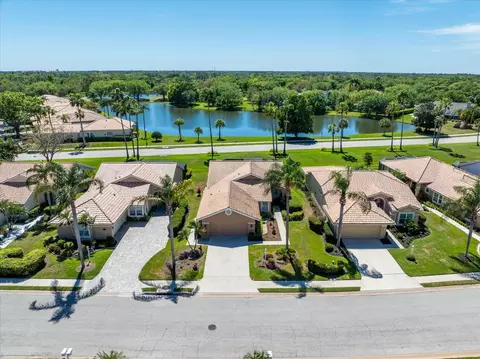 6631 Oakbrooke Cir, Bradenton, FL 34202