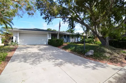 4929 Peaceable Way, Sarasota, FL 34242