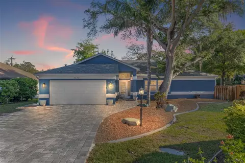 4670 Hamlets Grv, Sarasota, FL 34235