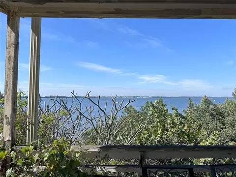 2114 Palma Sola Blvd, Bradenton, FL 34209