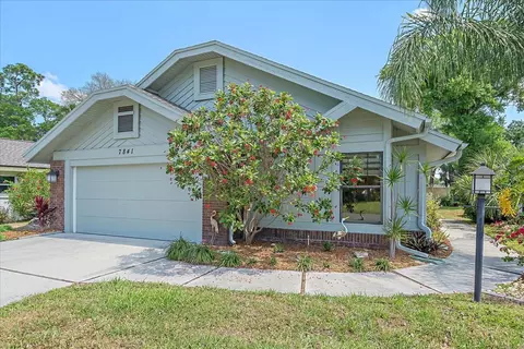 7841 Pine Trace Dr, Sarasota, FL 34243