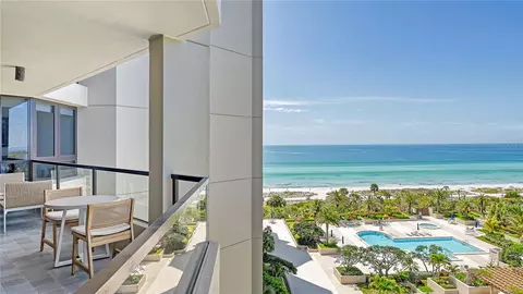 1211 Gulf Of Mexico Dr #603, Longboat Key, FL 34228