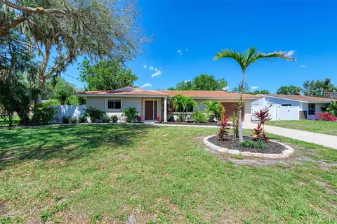 2407 Bispham Rd, Sarasota, FL 34231