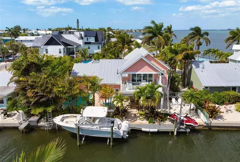 404 21st Pl, Bradenton Beach, FL 34217