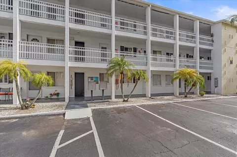 1593 Leisure Dr #M26, Bradenton, FL 34207