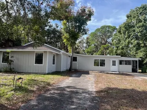 5205 Rilma Ave, Sarasota, FL 34234