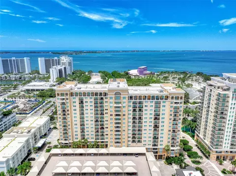 750 N Tamiami Trl #414, Sarasota, FL 34236