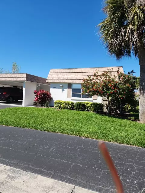 2555 Riverbluff Pkwy #165, Sarasota, FL 34231