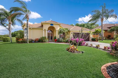7137 42nd Ct E, Sarasota, FL 34243