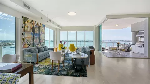 624 S Palm Ave #16, Sarasota, FL 34236