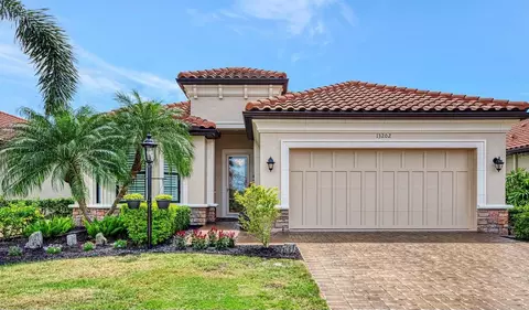 13202 Prima Dr, Bradenton, FL 34211