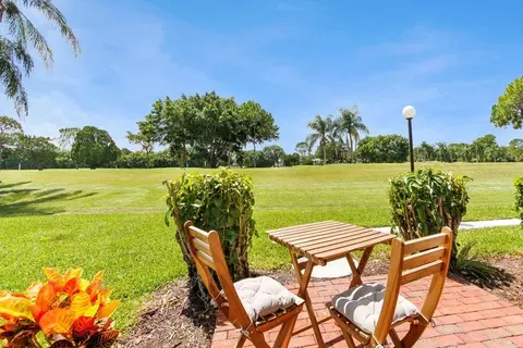 3515 Longmeadow #8, Sarasota, FL 34235