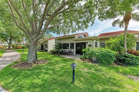 500 Park Blvd S #81, Venice, FL 34285