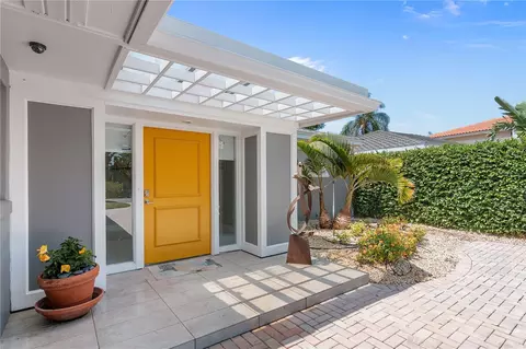 454 N Washington Dr, Sarasota, FL 34236