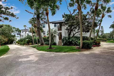 5220 Gulf Of Mexico Dr #103, Longboat Key, FL 34228