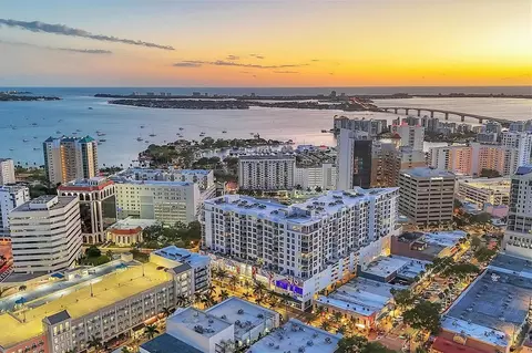 111 S Pineapple Ave #715, Sarasota, FL 34236