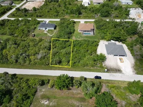 6223 Emmonsdale St, Port Charlotte, FL 33981