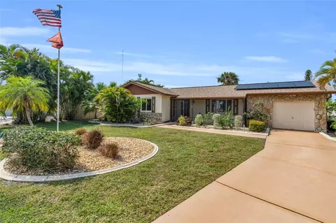 1055 Winsome Rd, North Fort Myers, FL 33903