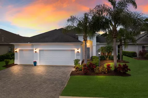 12038 Forest Park Cir, Bradenton, FL 34211
