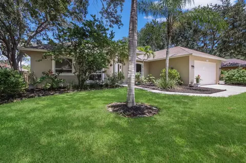 515 Oak Bay Dr, Osprey, FL 34229