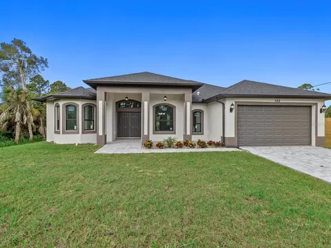 122 Vespucius St, North Port, FL 34287