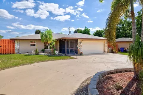 357 Dorchester Dr, Venice, FL 34293