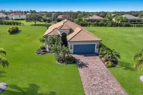 622 148th Ct NE, Bradenton, FL 34212