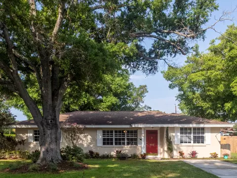 4102 25th St W, Bradenton, FL 34205