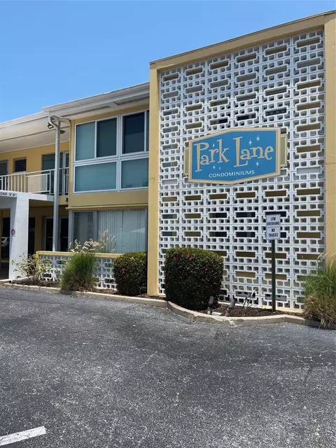 2155 Wood St #A24, Sarasota, FL 34237