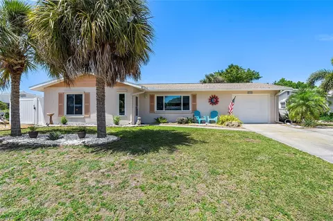 6622 Keystone Dr, Sarasota, FL 34231