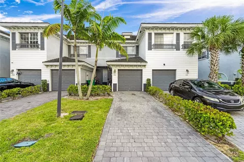 3412 NW 13th St, Fort Lauderdale, FL 33311