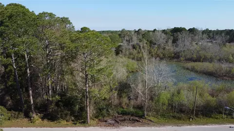 1101 NE 2nd St, Carrabelle, FL 32322