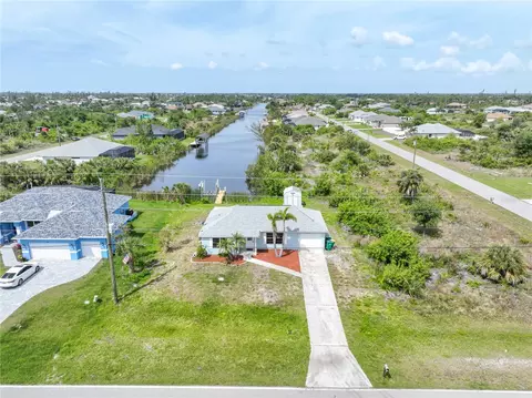 10337 St Paul Dr, Port Charlotte, FL 33981