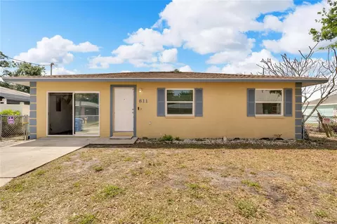 811 12th Ave W, Bradenton, FL 34205