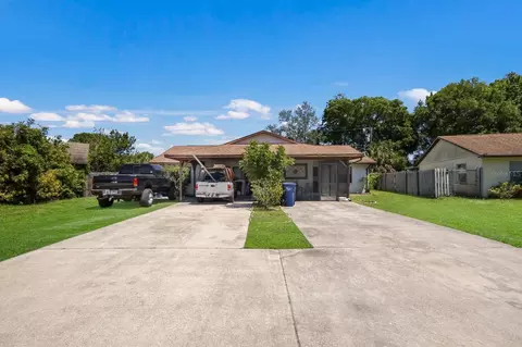5439 8th Street Ct W, Bradenton, FL 34207