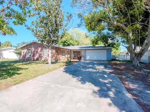 525 Saint Andrews Dr, Sarasota, FL 34243
