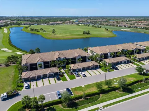 5634 Palmer Cir #206, Bradenton, FL 34211