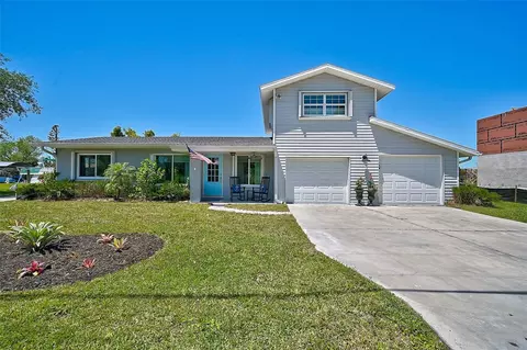 10468 Raymond St, Englewood, FL 34224