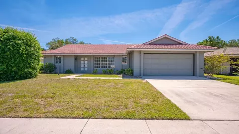 7425 Curtiss Ave, Sarasota, FL 34231