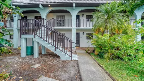 149 Englewood Isles Pkwy #611, Englewood, FL 34223