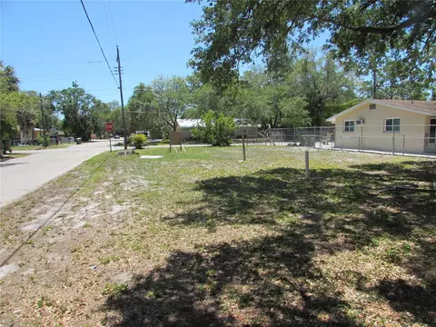 2285 Bay St, Sarasota, FL 34237