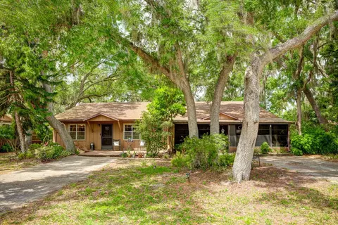 8117 18th Ave E, Palmetto, FL 34221