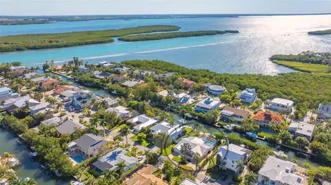 672 Marbury Ln, Longboat Key, FL 34228