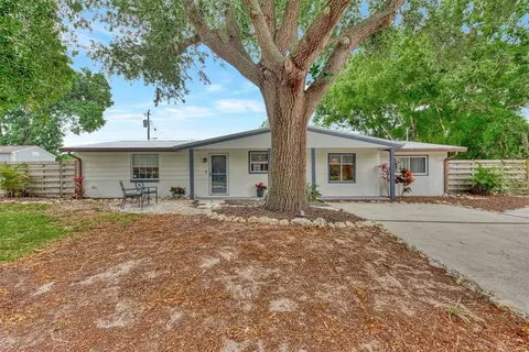 2650 Hyde Park St, Sarasota, FL 34239