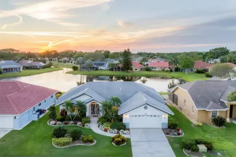 5853 Carriage Dr, Sarasota, FL 34243