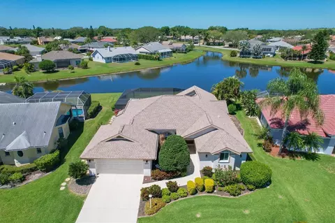 5837 Carriage Dr, Sarasota, FL 34243